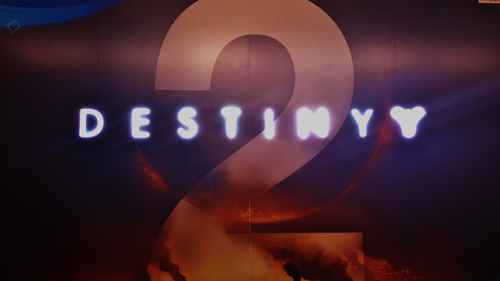 Décoration de station Opéra aux couleurs du jeu Destiny 2