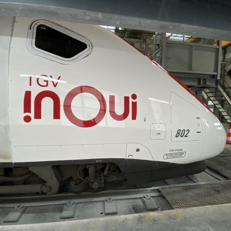 TGV Inoui adhésif Hexis - impression et pose DecoAder