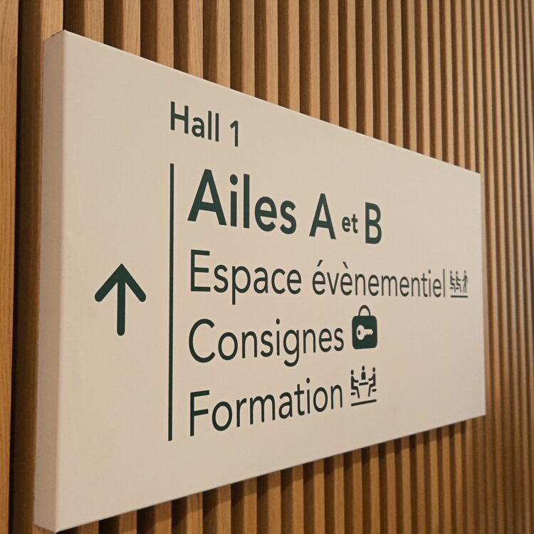 Signalétique siège SNCF HAMO par DecoAder